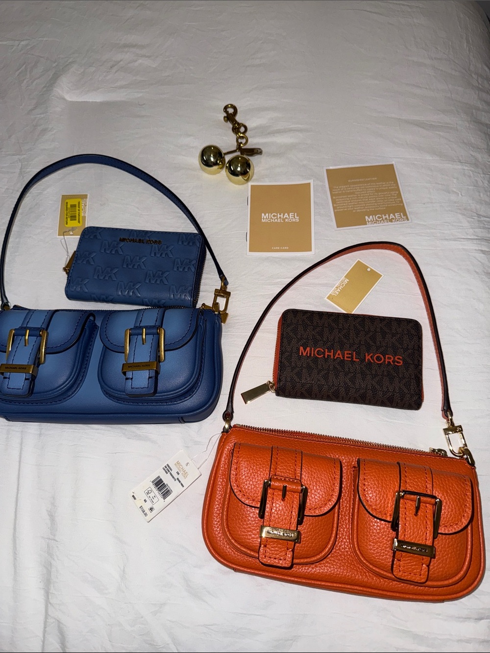 Michael Kors BUNDLE🔥🔥TWO LEATHER PURSES,+ TWO LEATHER MINI WALLETS!! Brand new!!